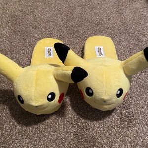 Pikachu slippers- Pokémon